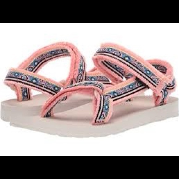 Teva Shoes - Universal Maressa Apricot Teva seen on Free People